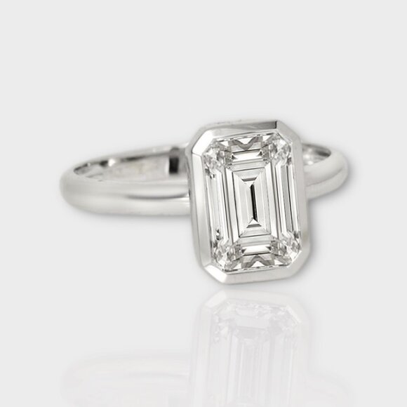 2 Carat Lab Grown Diamond Ring - Picture 3 of 8